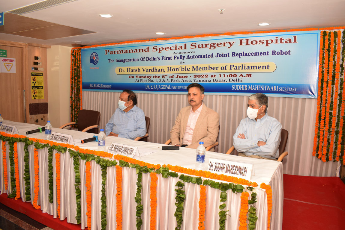 Inauguration of "Centre for Robotic Joint Replacement" and launching of Cuvis Robot