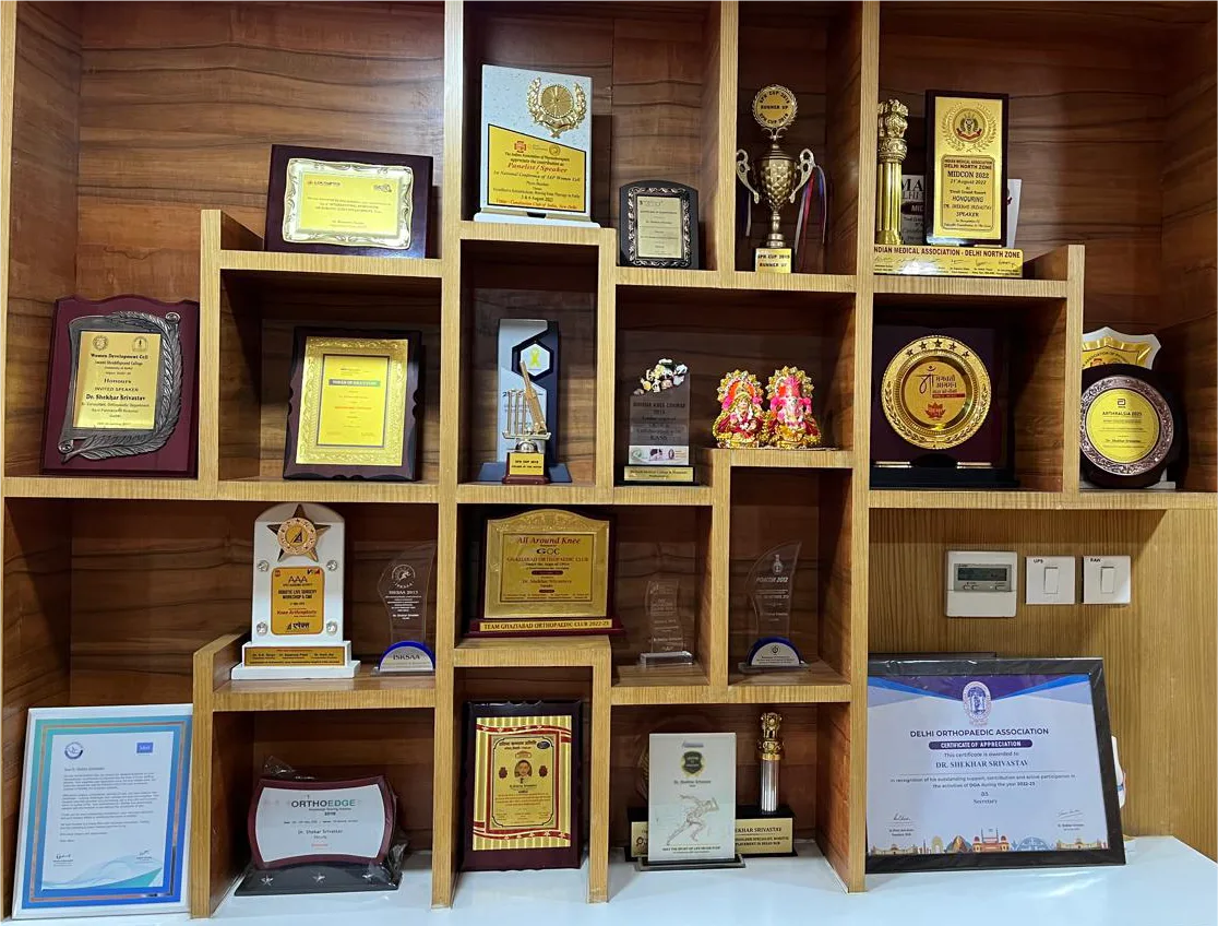 award-8